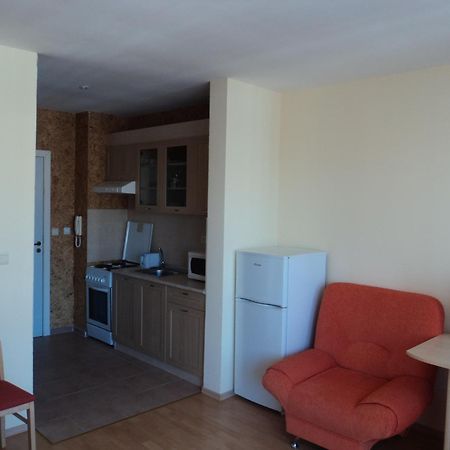 Privillege Fort Noks Beach Apartments Елените Экстерьер фото