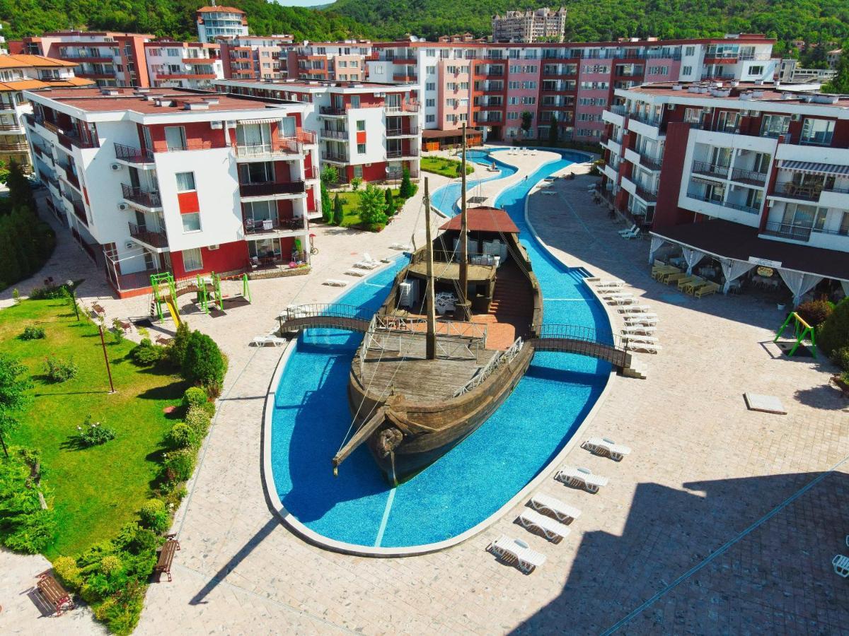 Privillege Fort Noks Beach Apartments Елените Экстерьер фото