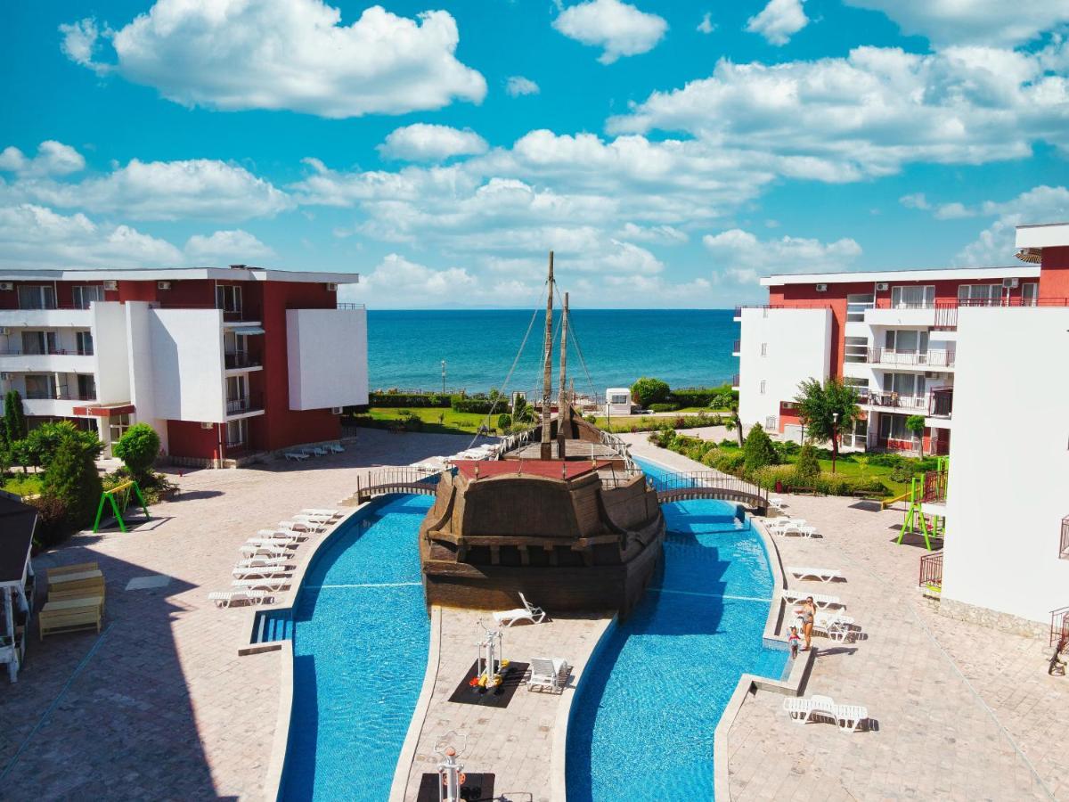 Privillege Fort Noks Beach Apartments Елените Экстерьер фото