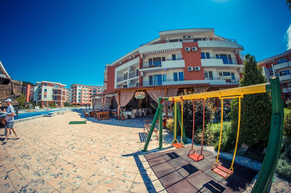 Privillege Fort Noks Beach Apartments Елените Экстерьер фото