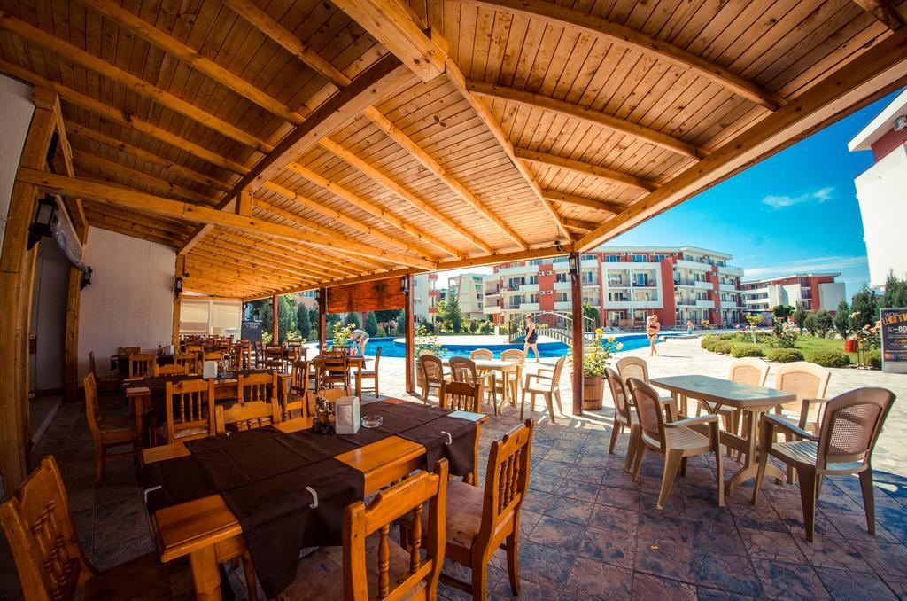 Privillege Fort Noks Beach Apartments Елените Экстерьер фото