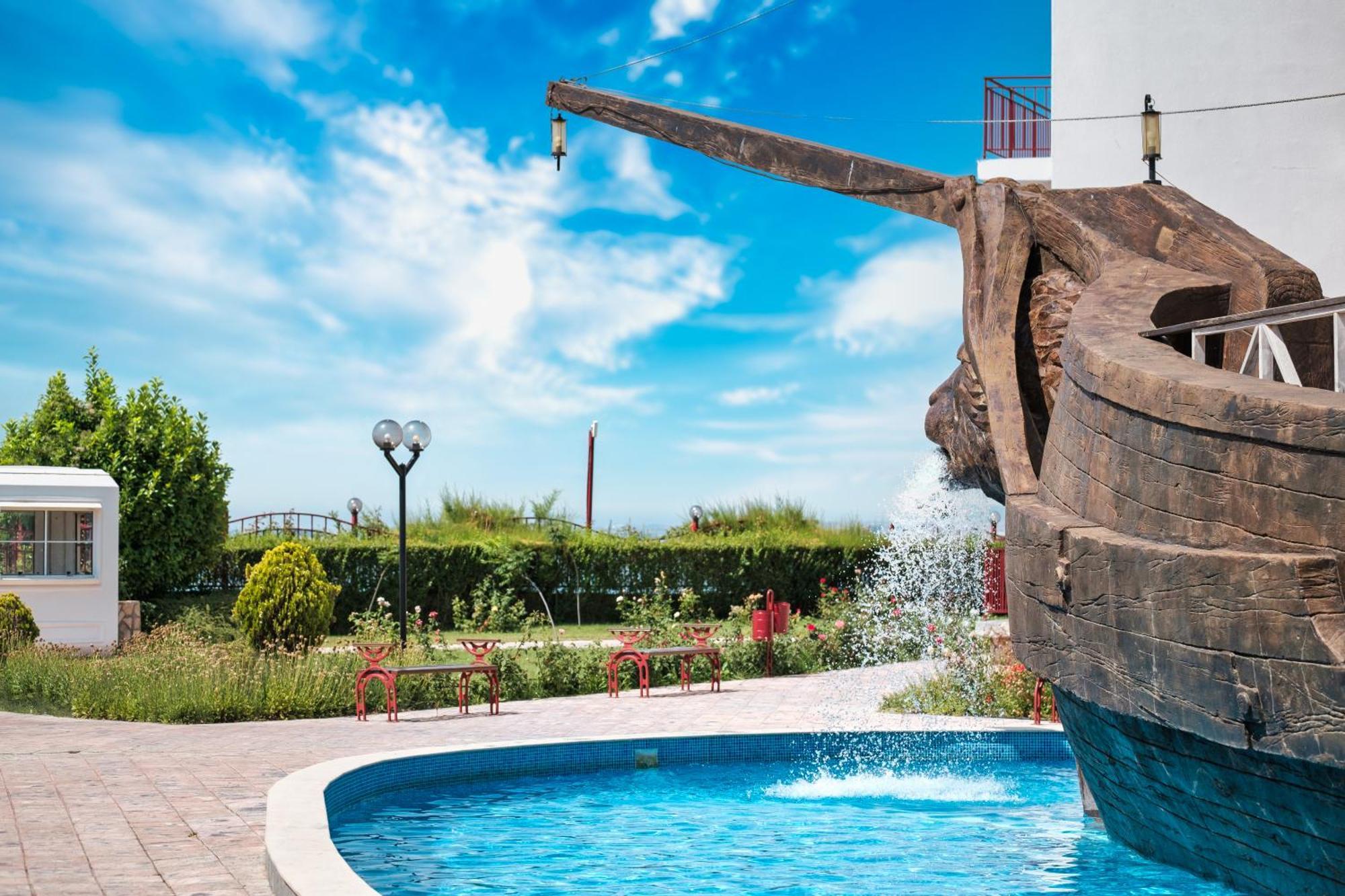 Privillege Fort Noks Beach Apartments Елените Экстерьер фото