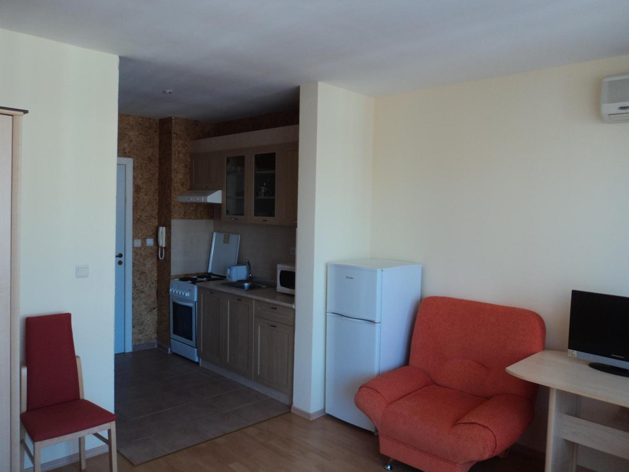 Privillege Fort Noks Beach Apartments Елените Экстерьер фото