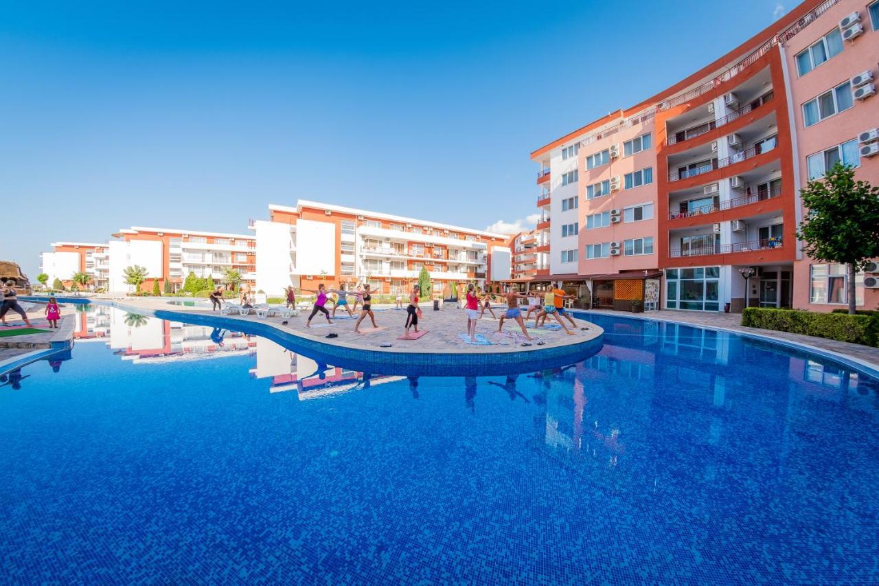 Privillege Fort Noks Beach Apartments Елените Экстерьер фото