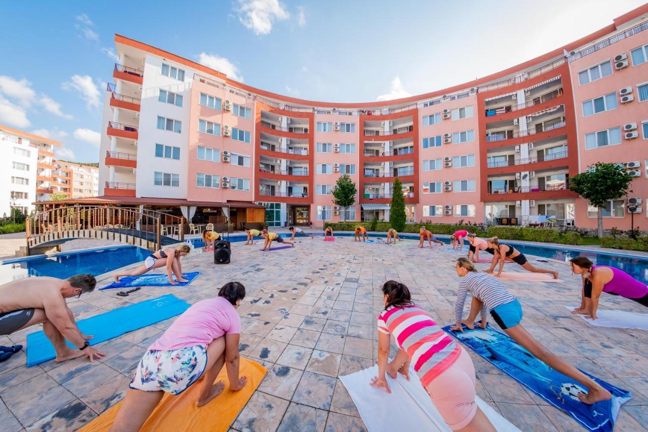 Privillege Fort Noks Beach Apartments Елените Экстерьер фото